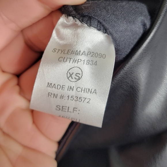 Bohme Karina Black Faux Vegan Leather High Rise Pull-On Pants XS (00-0) EUC - Picture 11 of 14